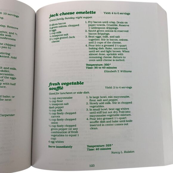 Applehood & Motherpie Cookbook Upstate New York Junior League Of Rochester 2009 - Picture 12 of 16